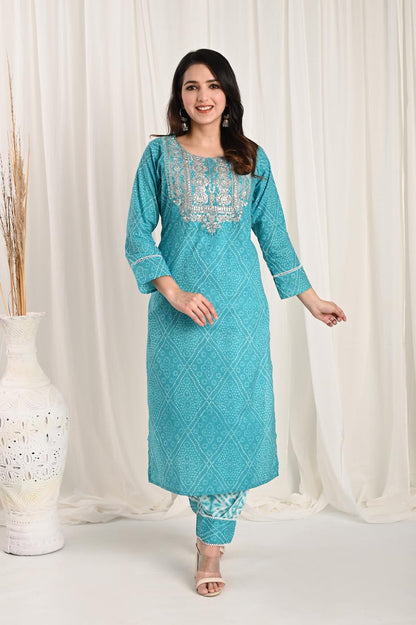 Laheria Print Kurta Pant Dupatta Set.