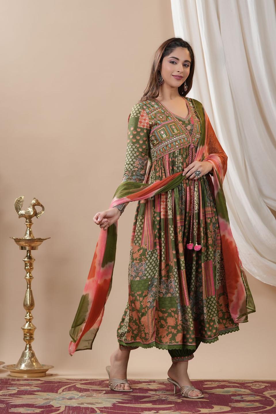 GREEN FESTIVE EMBROIDERED MUSLIN ANARKALI KURTA WITH PANTS AND TIE DYE DUPATTA