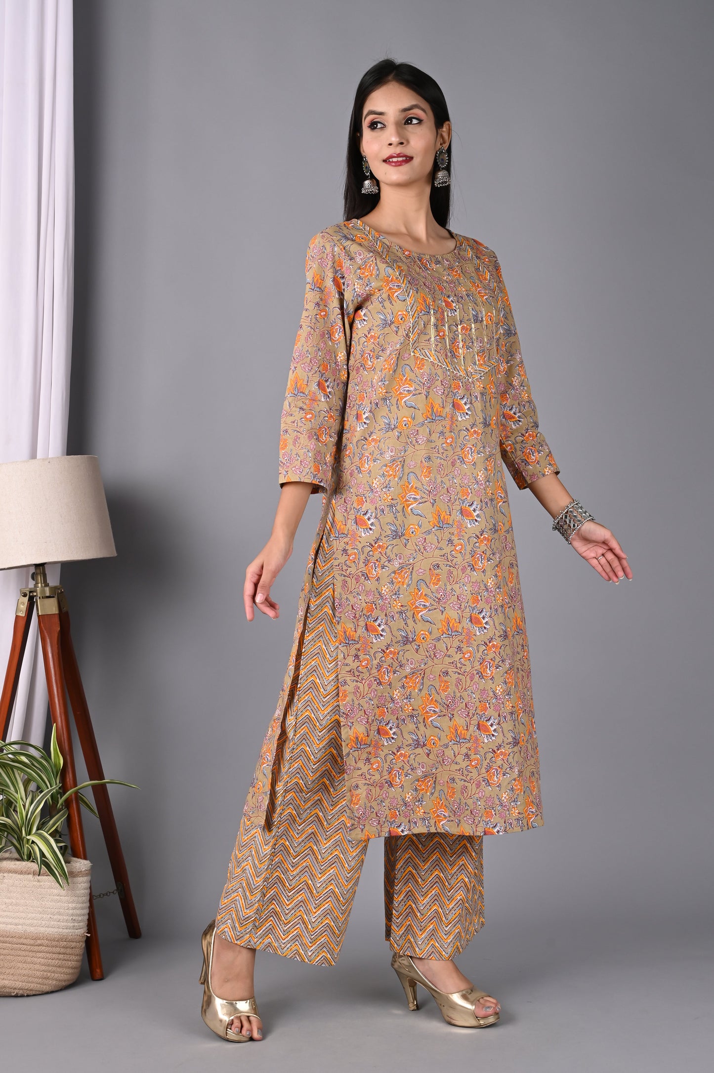 Women's Brown Floral Printed Kurta With Palazzo