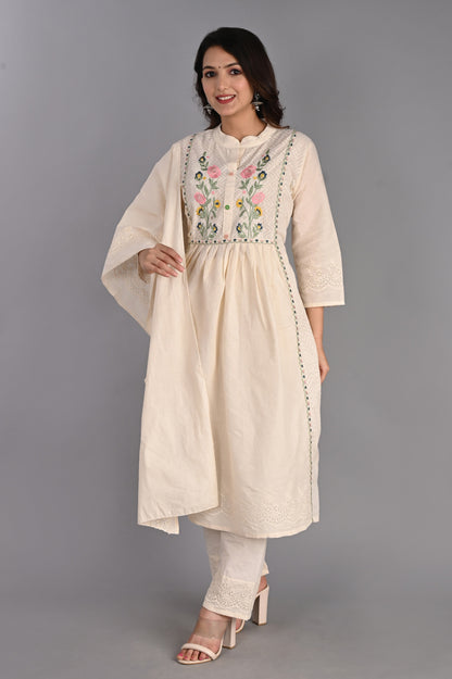 Women's white color kurta with pants and dupatta