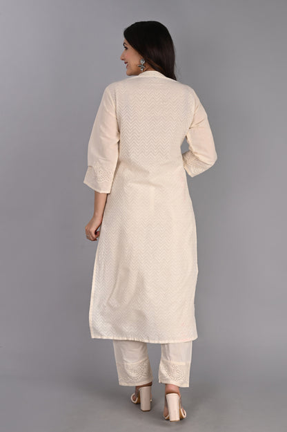 Women's white color kurta with pants and dupatta