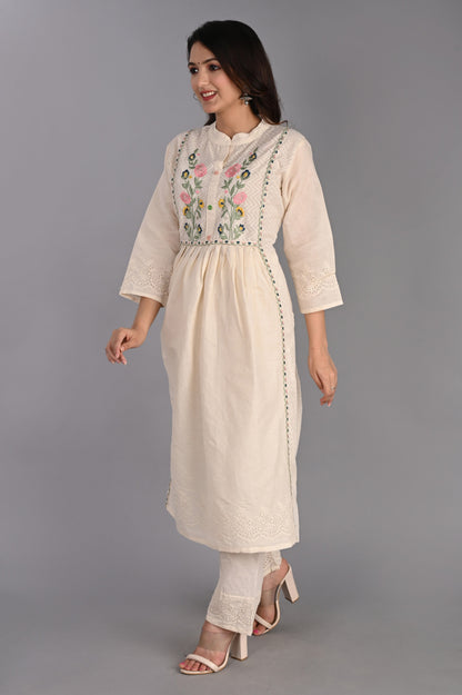 Women's white color kurta with pants and dupatta